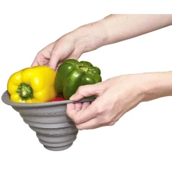 Gifi Préparation Culinaire^Planche à découper avec passoire rétractable silicone 56x29,5cm
