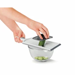 Gifi Préparation Culinaire^Râpe multiusage Metaltex mandoline 6 épaisseurs de coupe